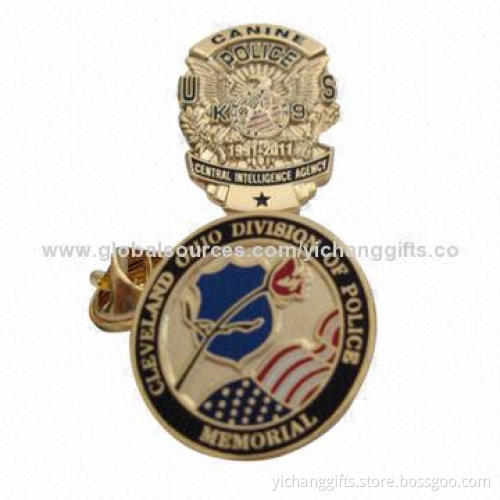 Hot Sale Metal Badges, Transparent/Soft Enamel Color, Gold-plated, Customized Logos Welcomed